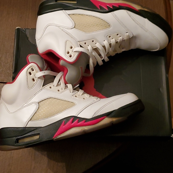 Jordan 5 Fire red reflective tongue - Picture 2 of 4